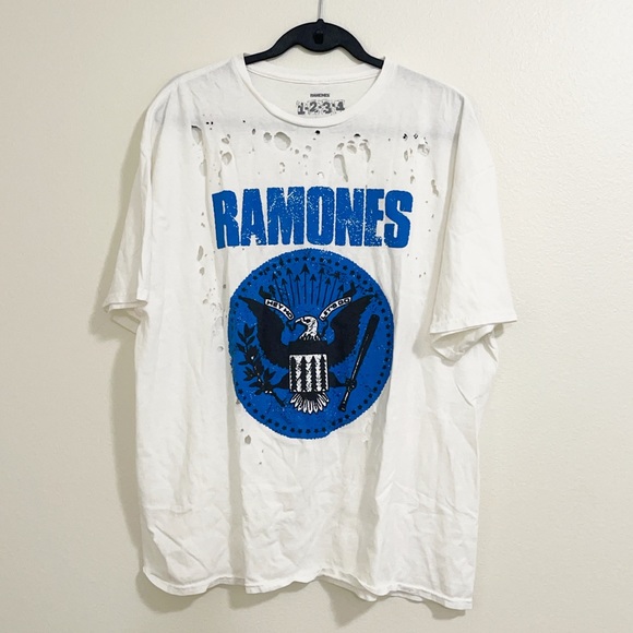 Urban Outfitters Other - Urban outfitters Ramones distressed tshirt